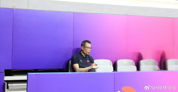 竞技宝app-来自日本籍的上海男排二传教练|中国男排|联赛冠军|季后赛|外教|球员_新浪体育_新浪新闻